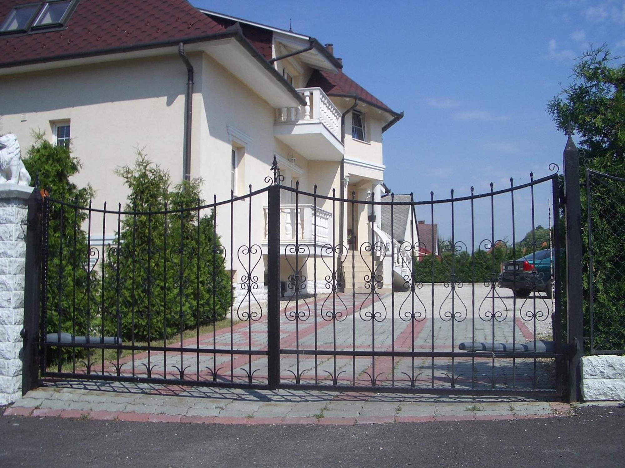 Hegyi Villa ヘーヴィーズ エクステリア 写真